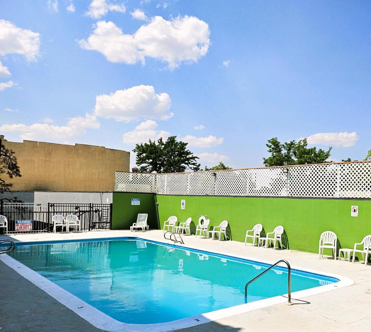 Baymont By Wyndham Great Falls City Center Екстер'єр фото