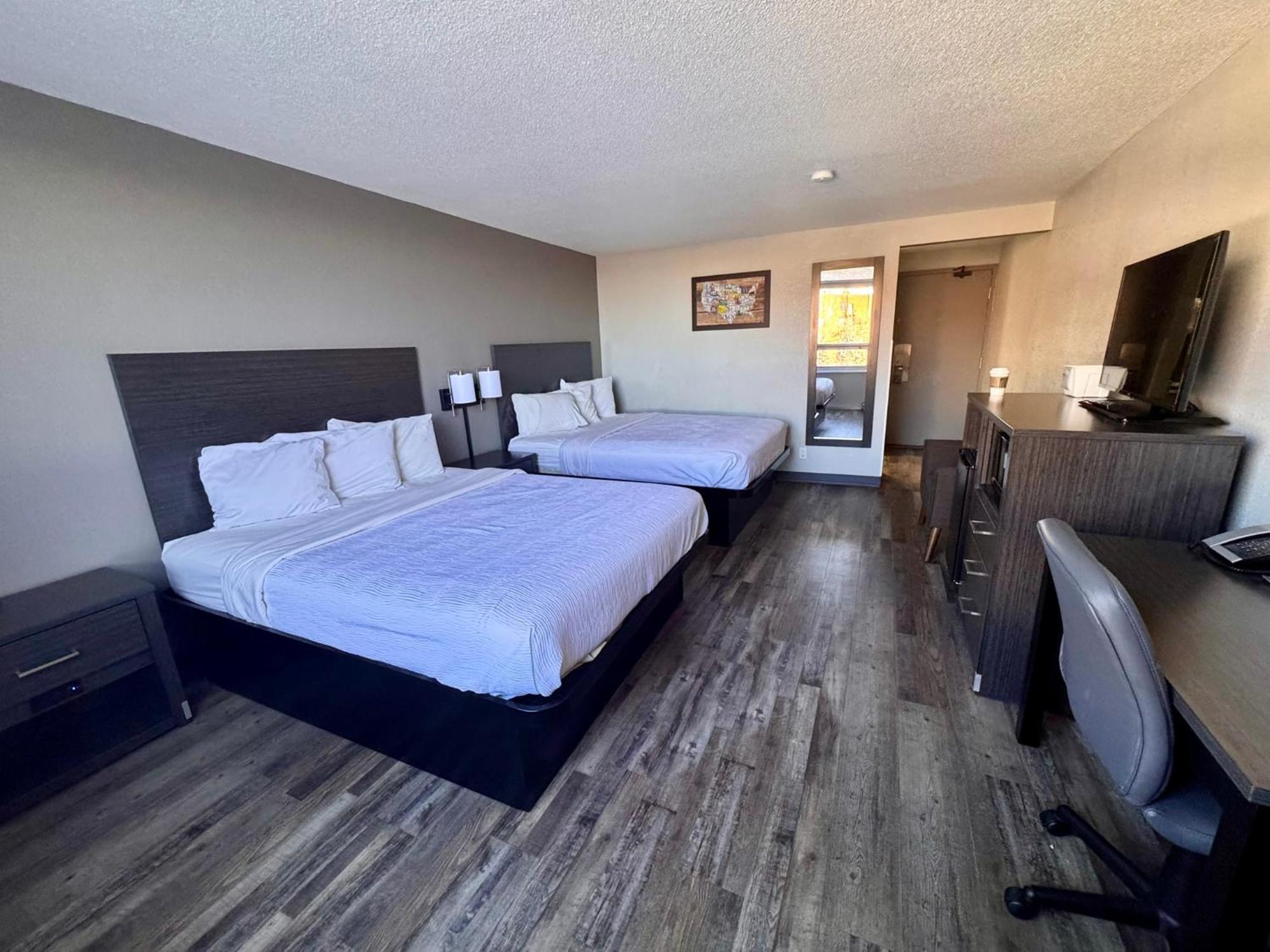 Baymont By Wyndham Great Falls City Center Екстер'єр фото