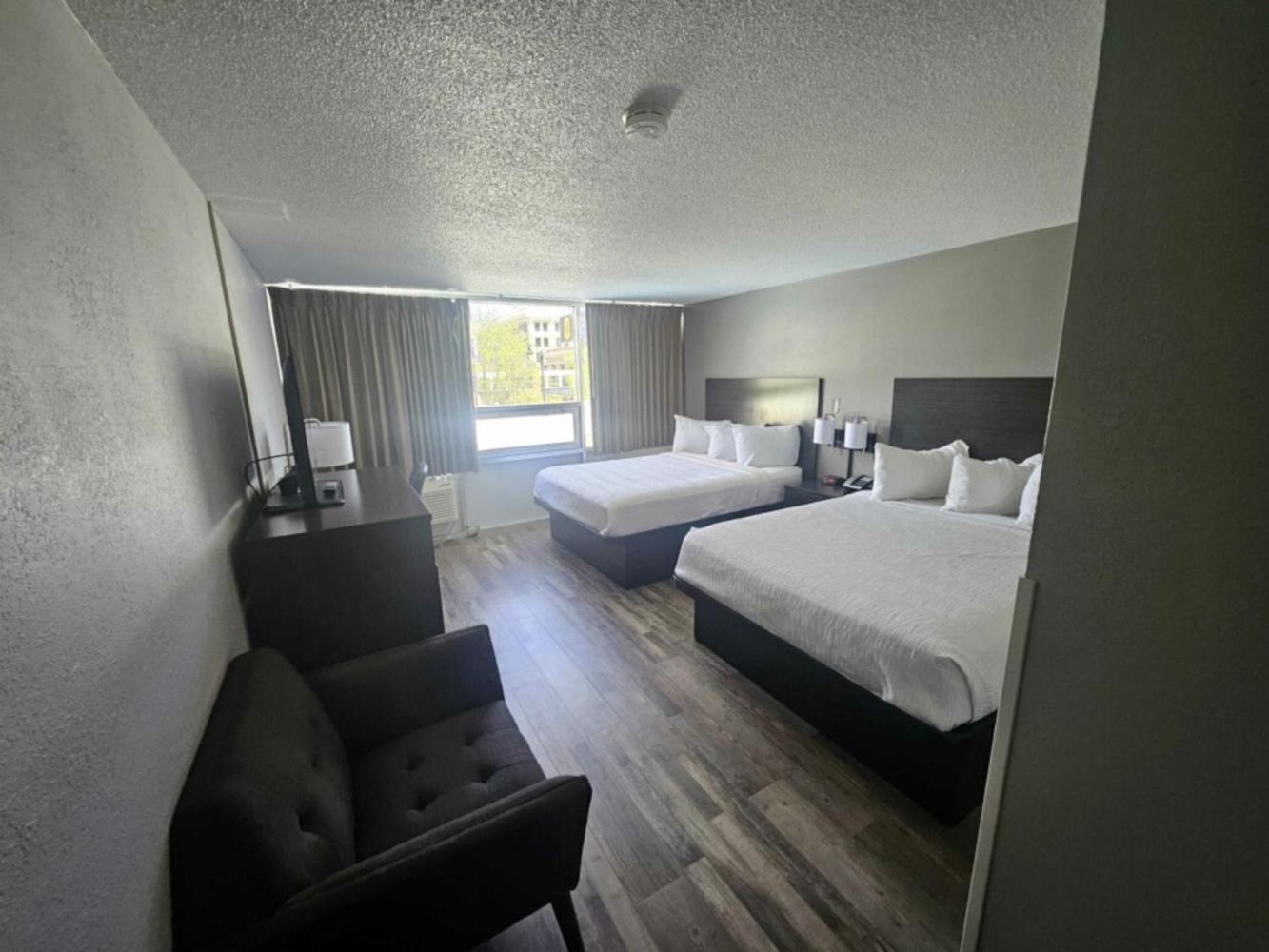 Baymont By Wyndham Great Falls City Center Екстер'єр фото